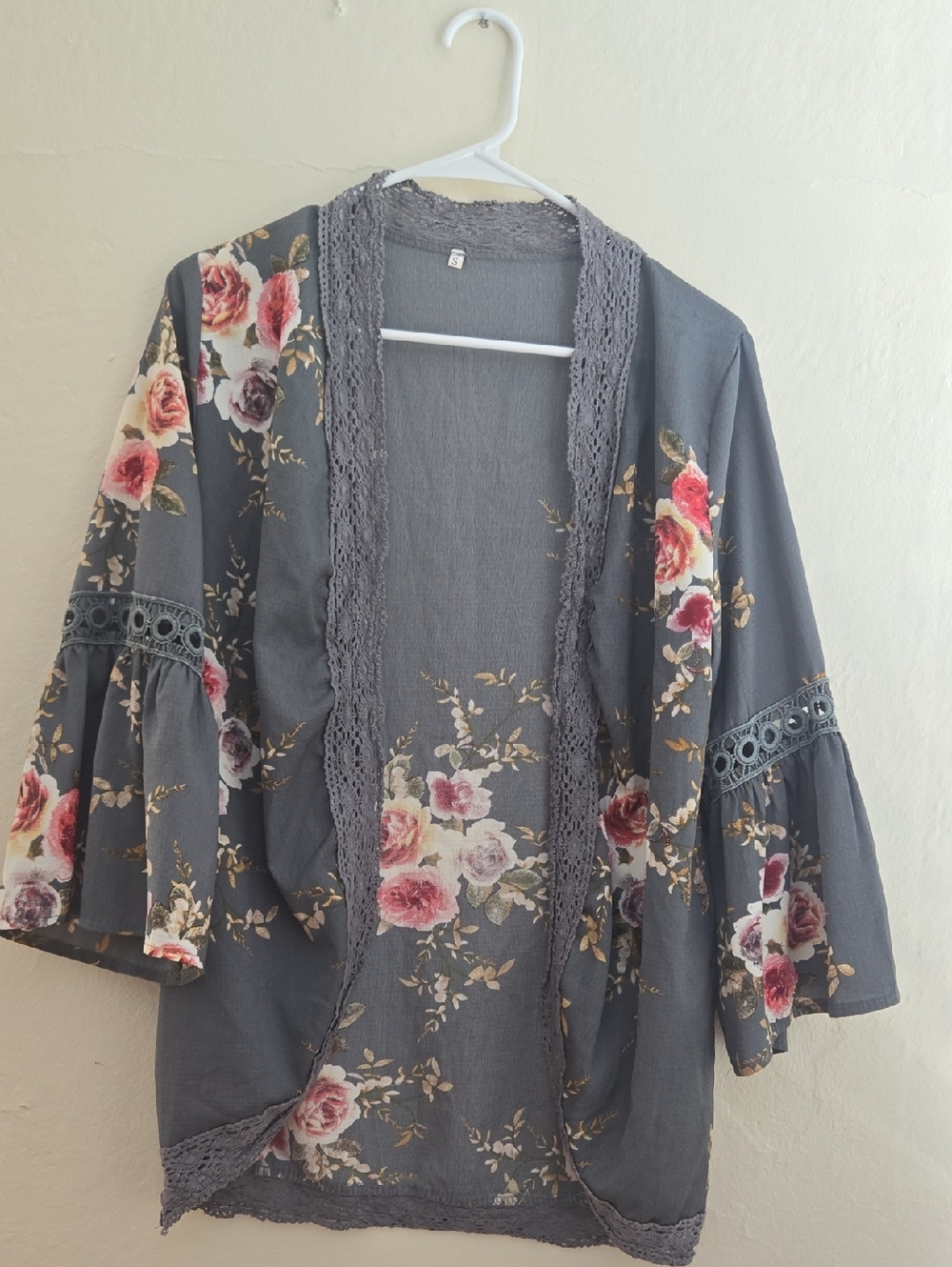 Floral Lace-Trim Gray Open Front Cardigan